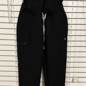FIGS Yola Petite Maternity Slim Scrub Pants